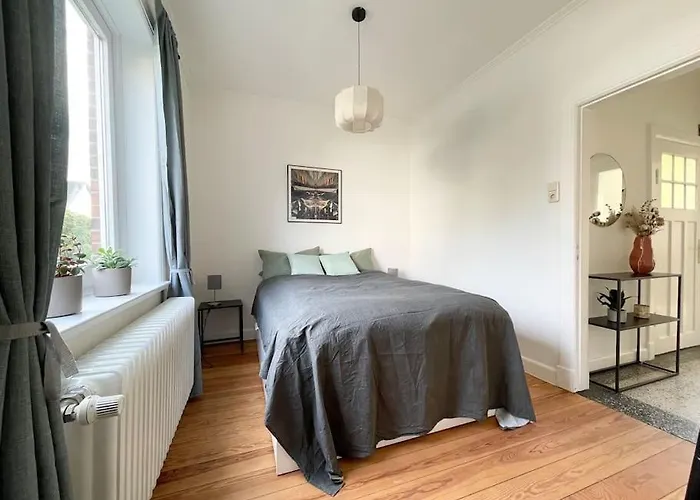 Modern Und Ruhig In Apartman